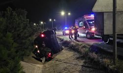 Çorum’da kontrolden çıkan otomobil devrildi: 2 yaralı