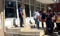 Kahvehanede bıçaklı kavgada yaralanan yaşlı adam öldü