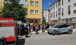 Son katta yangın çıktı, apartman sakinleri büyük panik yaşadı!