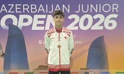 Badmintoncu Eyüp Koçak Azerbaycan’da üçüncü oldu