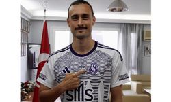 Hasan Emre imzaladı!