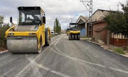 Grup yoluna sıcak asfalt