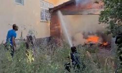 Ardiyede çıkan yangın  evi küle çeviriyordu