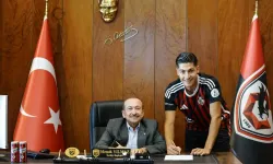 Eski Çorum FK’lı mili stoper  Süper Lig takımına imza attı