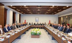 Aşgın, partisinin başkanlar zirvesinde