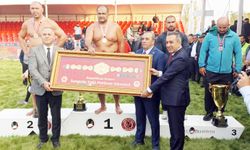 Sungurlu güreşlerinde  başpehlivan Yeşil oldu