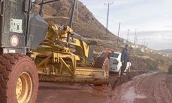 Sungurlu’da yağmurun  ardından sel oluştu