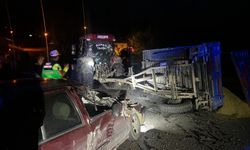 Otomobil, traktörle  çarpıştı,  2 kişi yaralandı