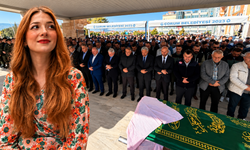 Melike gözyaşları arasında toprağa verildi