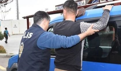 Aranan 5 kişi yakalandı