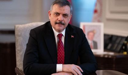 Bakan Çiftçi kutladı
