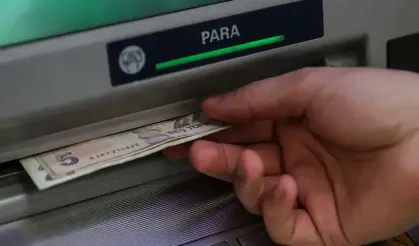 Dev banka tüm ATM'lerini kapatıyor! Müşterilere SMS yoluyla haber gitti