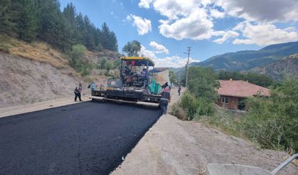 Çorum Belediyesi’nden Oğuzlar'a bin ton asfalt desteği