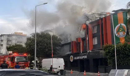 Alanyaspor’da yangın paniği!