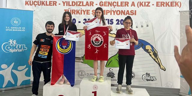 Çorumlu yüzücülerden toplam 9 madalya