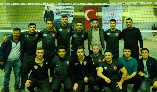 Oğuzlar'da voleybol turnuvası düzenlendi