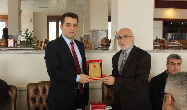 Kaymakam Vatansever,  Dodurga'ya veda etti