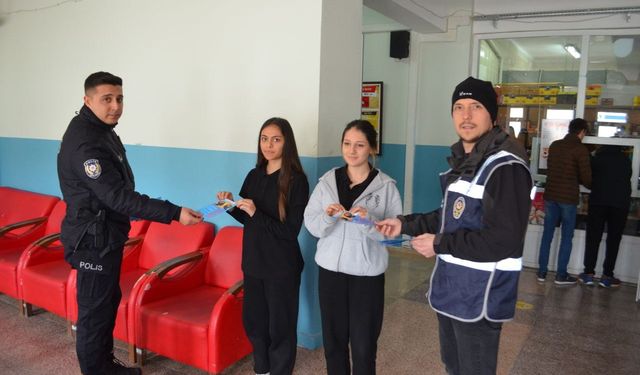 Dodurga'da öğrenciler bilişim  suçları konusunda bilgilendirildi