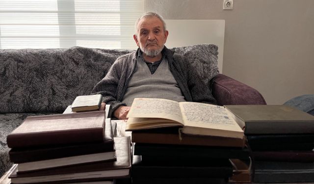 92 yaşındaki adamın 72  yıldır tuttuğu günlükler  adeta tarih ansiklopedisi