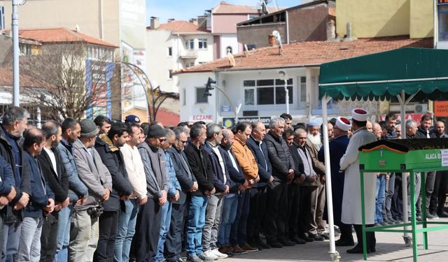 Hayatını kaybeden belediye personeli defnedildi