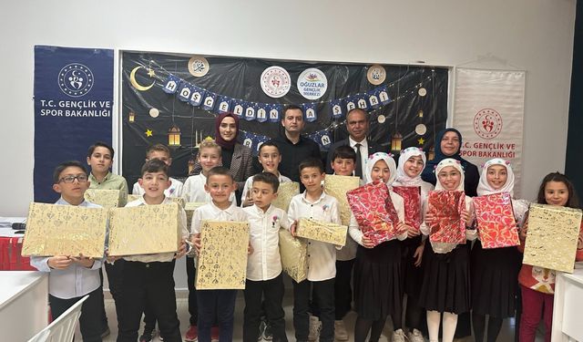 Oğuzlar Kaymakamı Tayfun  Yılmaz, öğrenci ve velilerle iftar yaptı