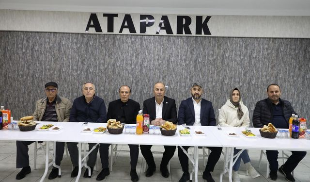 Arslan, personeli ile iftarda buluştu