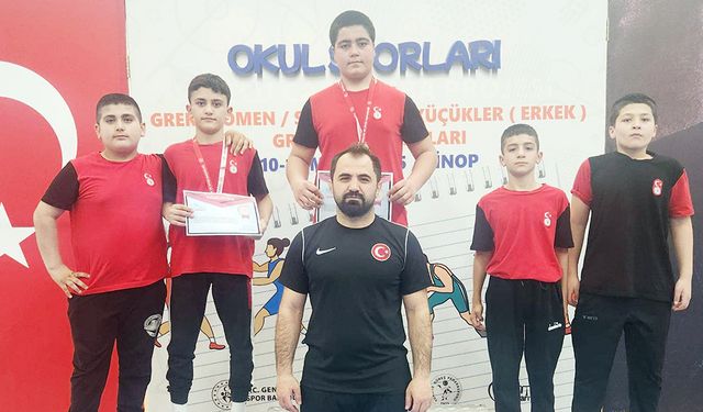 3 küçük güreşçi final biletini kaptı