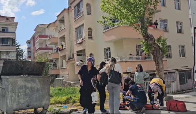 Okul servisinin çarptığı çocuk yaralandı