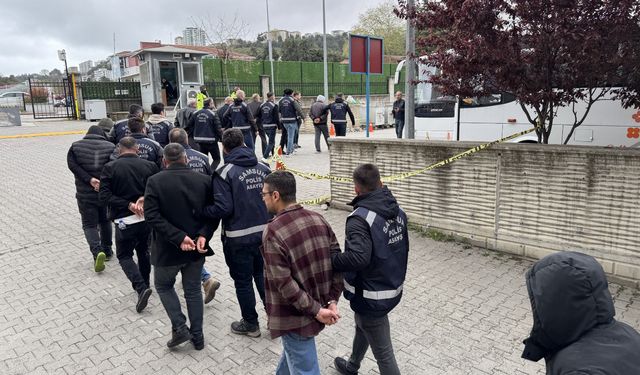 “Change” araç operasyonunda  yakalanan 30 şüpheli Adliye’de