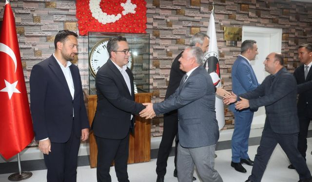 Başkan Muhsin Dere  personelini unutmadı