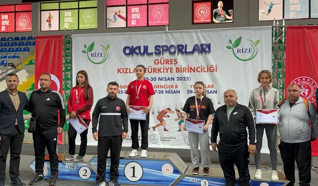Eda Nur Tümer, Okul Sporları Gençler Güreş Türkiye şampiyonu oldu