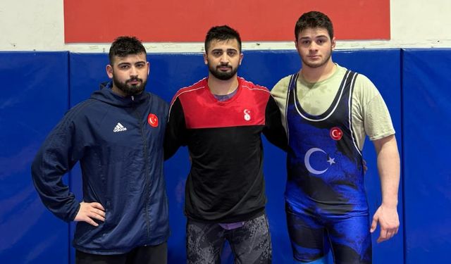 Çorum’dan üç güreşçi milli takım kampında