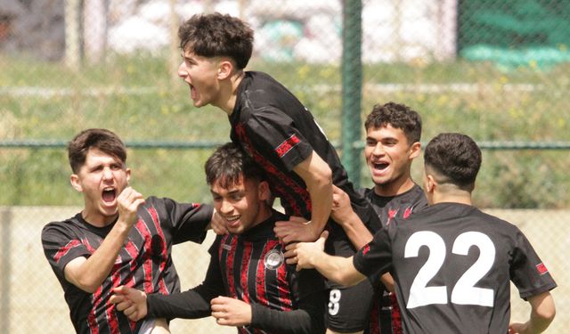 U19’lar erteleme maçı ile normal sezonu kapatıyor