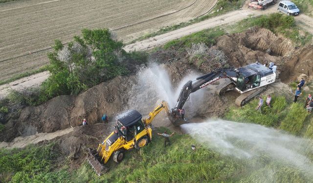 Çorum'un o ilçesindeki 15 yıllık su kaçağı 3 saatte onarıldı