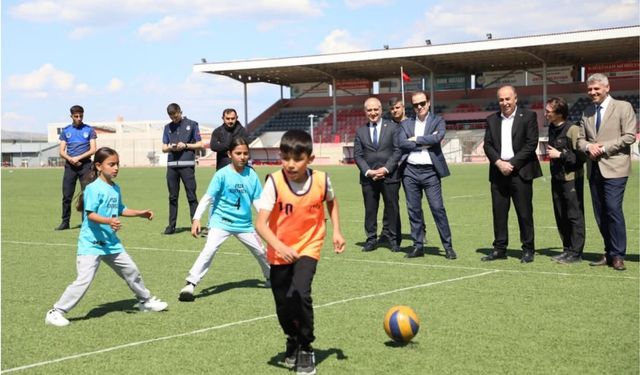 Alaca'da çocuklar oyun  şenliğinde buluştu