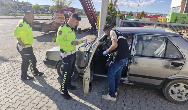 Çorum'da çalıntı araçla drift atarken yakalanan 4 genç tutuklandı