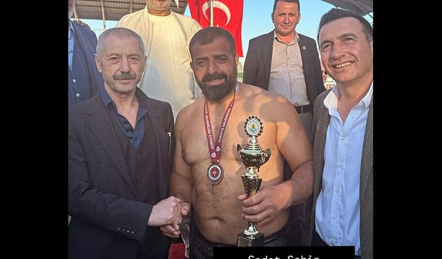 Ünal Karaman, Geyikkoşan Yağlı Güreşlerinde üçüncü