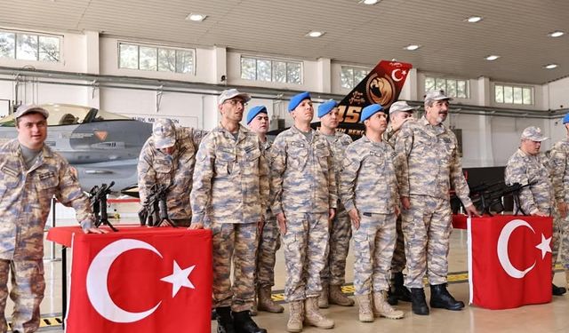 Engelliler bir günlük temsili askerlik yaptı
