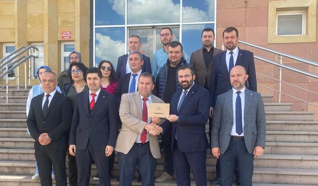 SMMMO yönetimi mazbata aldı