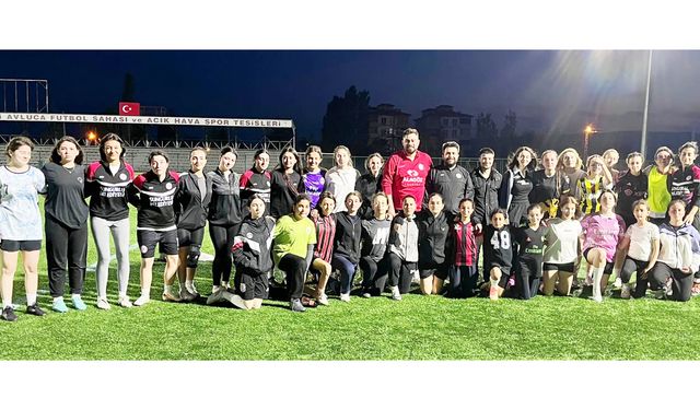 Buhara’nın genç kızları sahaya indi