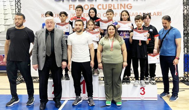 Sultan Abdulhamit Han curlingte finale yükseldi