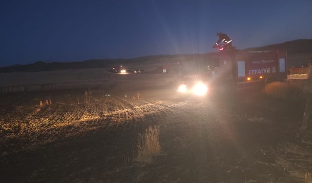İncesu Köyü’nde  ekili tarla yandı