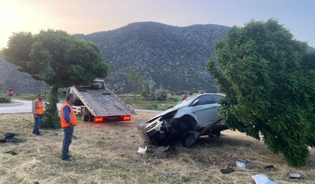 Çorum'da iki otomobil çarpıştı: 2 yaralı