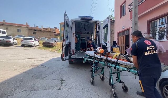 Merdivenden düşen çocuk yaralandı