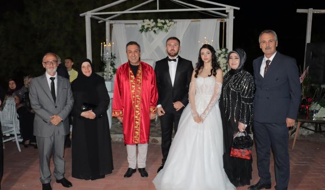 Dildar &Mahmut çifti  hayatlarını birleştirdi