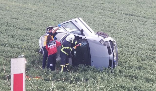 Takla atan otomobil hurdaya döndü: 1 yaralı