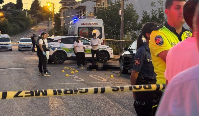 “Dolandırıldım” deyip  baba ve oğlunu öldürdü