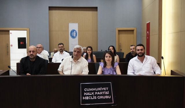 “Belediye’de araç saltanatı var”