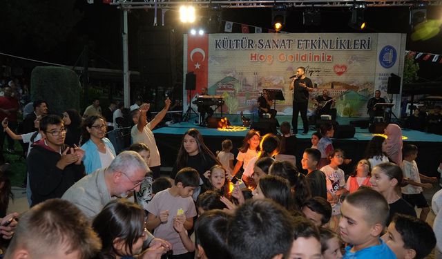 Mahalle konserleri Rüstem  Eren Parkı’nda başladı