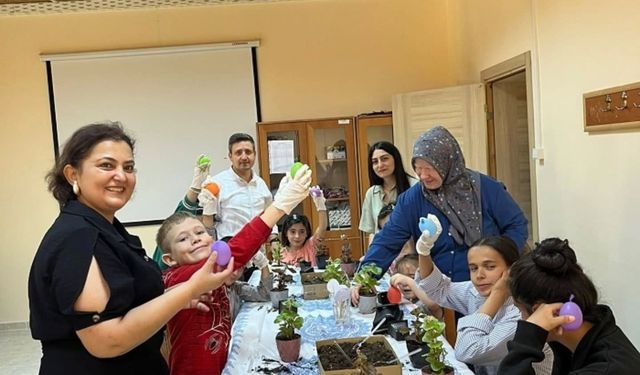 Özel bireylerin “Evimiz  Çiçekleniyor” etkinliği